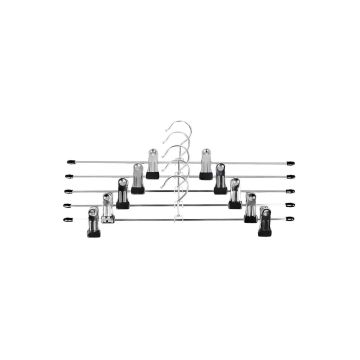 Set of 20 trousers hangers.