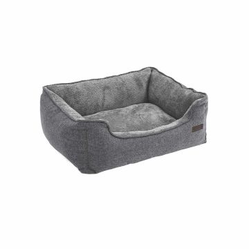 Dog bed with removable cover