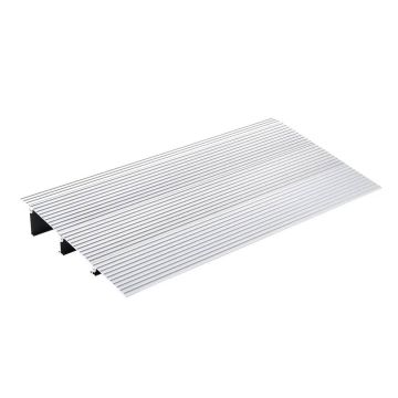 Aluminum adjustable door threshold ramp for wheelchairs, 7.5 cm high, 327 kg load capacity