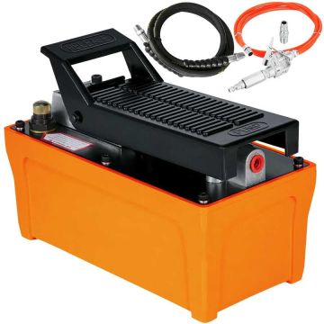 Hydraulic pneumatic foot pump with hose, 689 bar